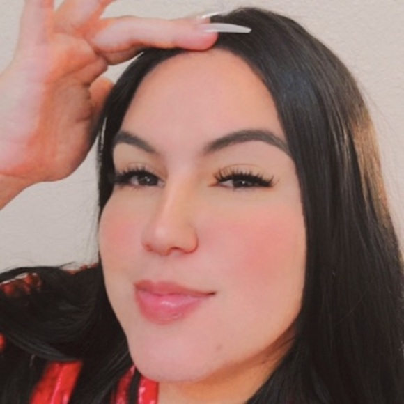 Meet your Posher, Nehila - Picture 1 of 1